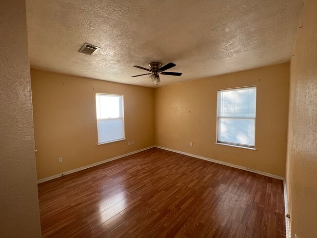 Photo - 8169 Garland St