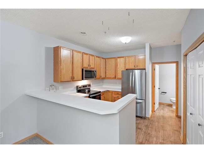 Photo - 9625 Linden Ln N