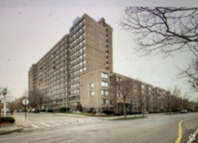 Building Photo - 1731 Beacon St Unit 1213 Rental