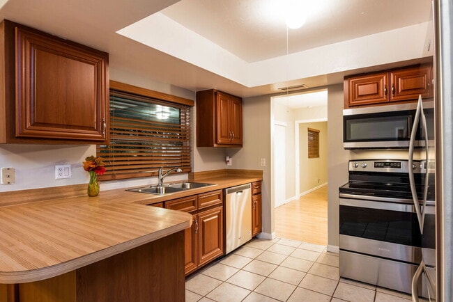 Photo - 923 SE 19th St