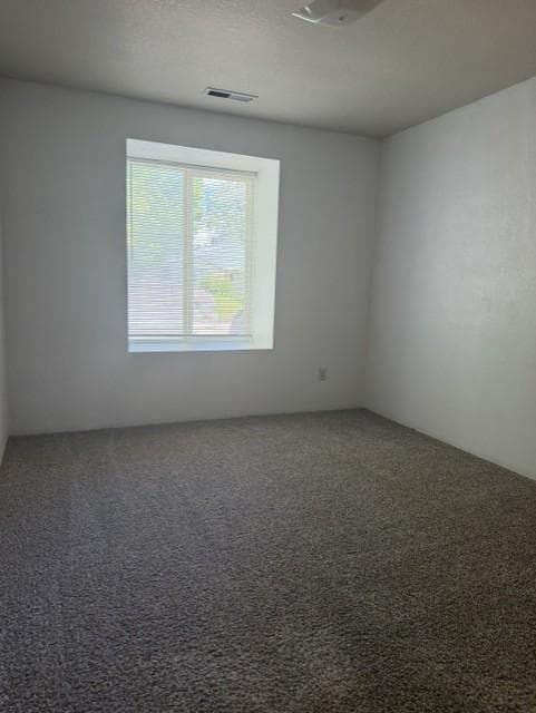 Photo - 612 SW Larch Rd