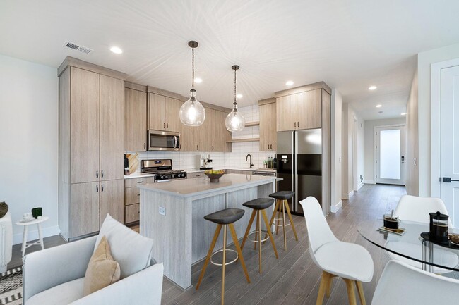 Photo - Luxurious University Park townhome near St Johns