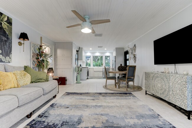 Photo - 4449 Shady Lake Dr