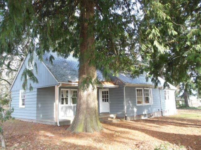 Building Photo - Excellent Value for this great 4 bedroom home!
