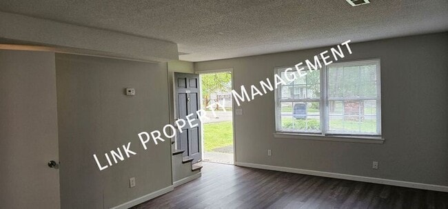 Photo - 1640 Keeble St