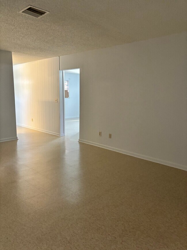 Photo - 8398 SE Pine Cir Unit 1