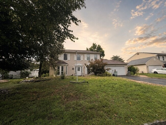 Building Photo - 4-Bedroom Home in Howell