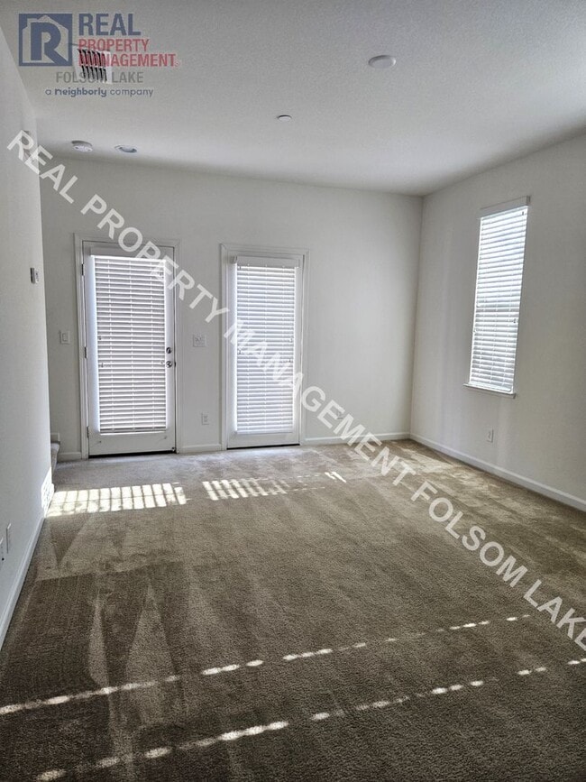 146 Barnhill Dr