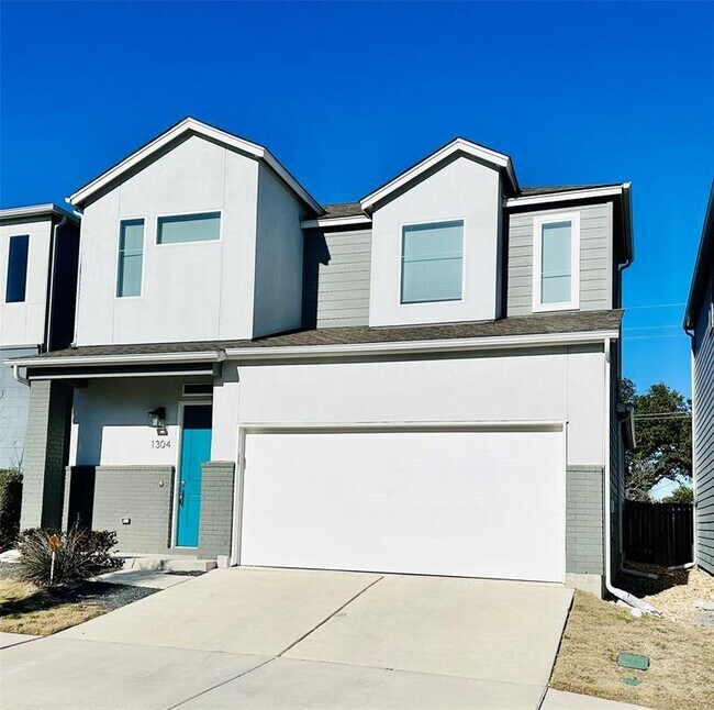 Photo - 1304 Limelight Ln