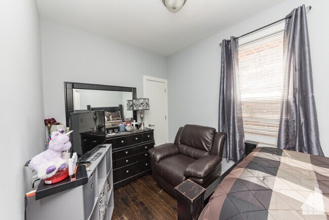 Photo - 1431 N Springfield Ave Apartamentos Unidad 2