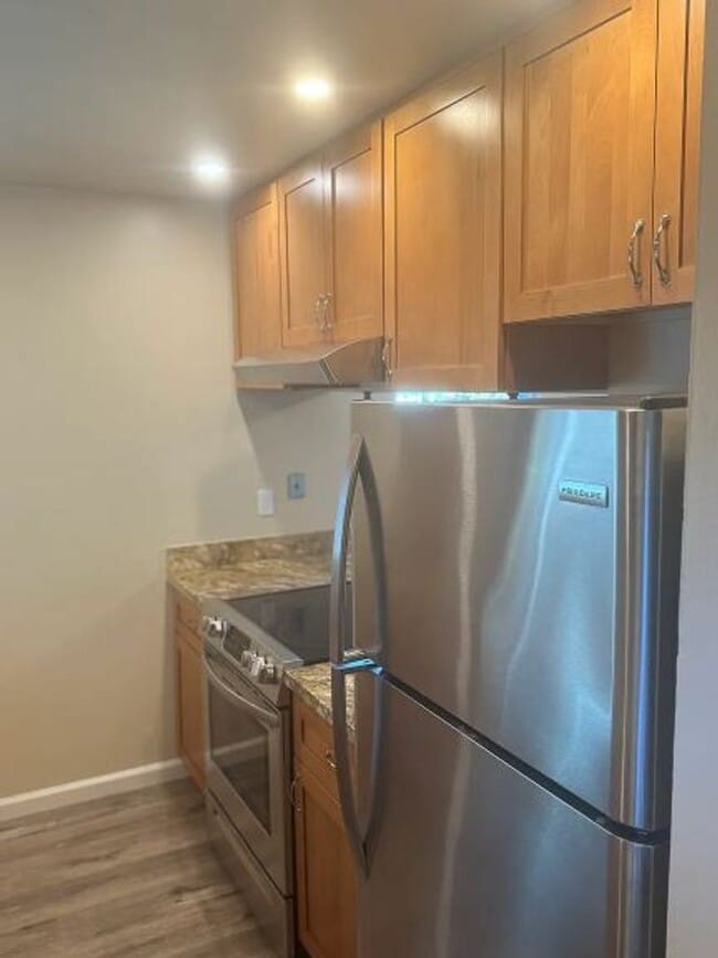 Photo - Lovely and Updated 2 Bedroom Beauty in Ple...