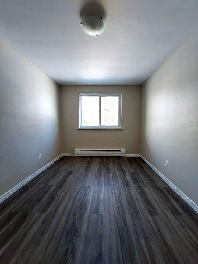 Photo - Garden Court Apartments