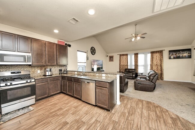 Photo - 8227 Pastel Dawn Trce