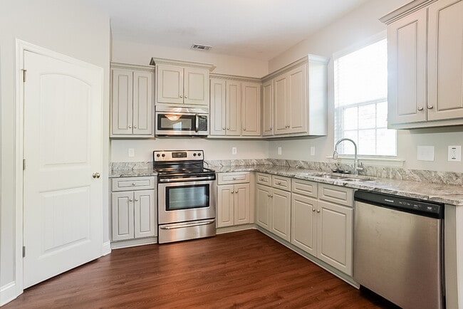 Building Photo - 112 Oliver Hardy Ct Rental