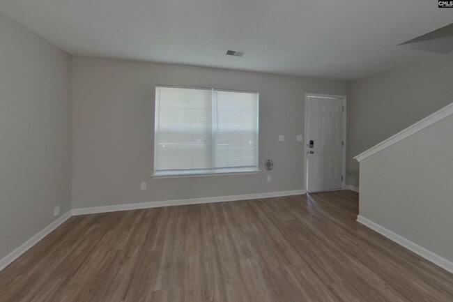 Photo - 121 Eagle Pointe Dr