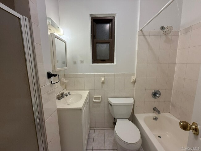 Photo - 189-37 37th Ave Unidad 2