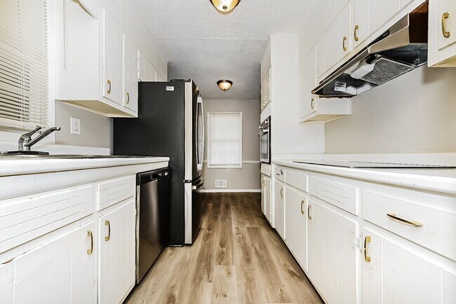 Photo - 5407 Brittany Trail