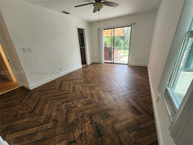 Photo - 1631 SW 129th Way