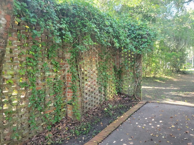 Photo - 794 Ribaut Rd