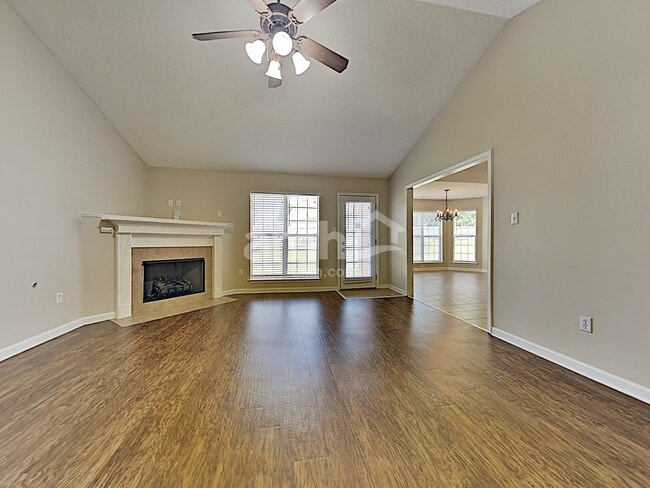 Photo - 5961 Appian Way Cv