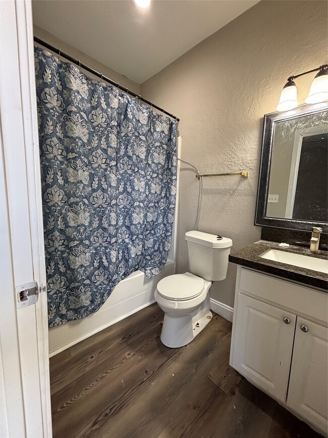 Photo - 4106 Darby St