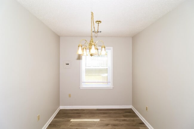 Photo - 4815 Marcel Ave