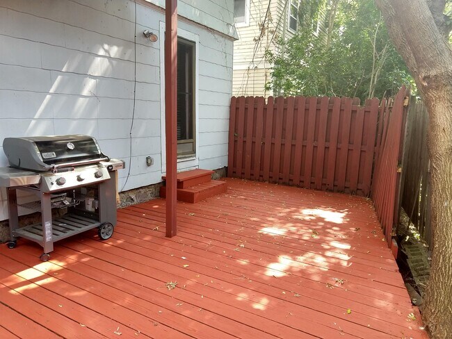 Photo - 137 Boardman St