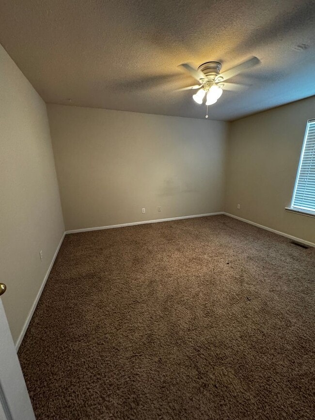 Photo - 460/462 Chris Dr. Unit 462