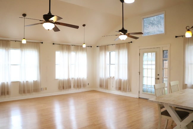 Photo - 7102 Moat Cove