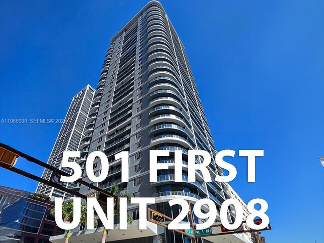 Building Photo - 121 NE 5th St Unit 2908