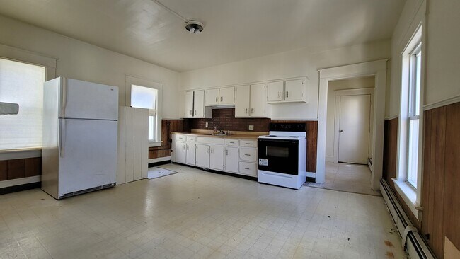 Photo - 31 Shaw St Unit 31D Shaw St.