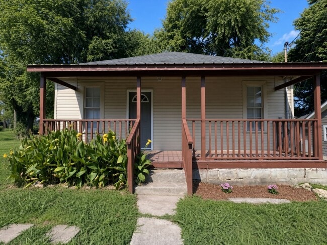 Building Photo - 1510 Whatley St
