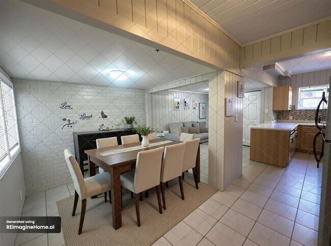 Photo - 2113 W North B St