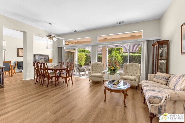 Photo - 37468 Westridge Ave