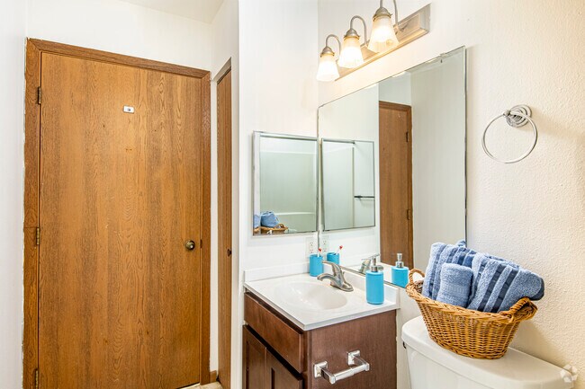 1BR 1BA - 672SF