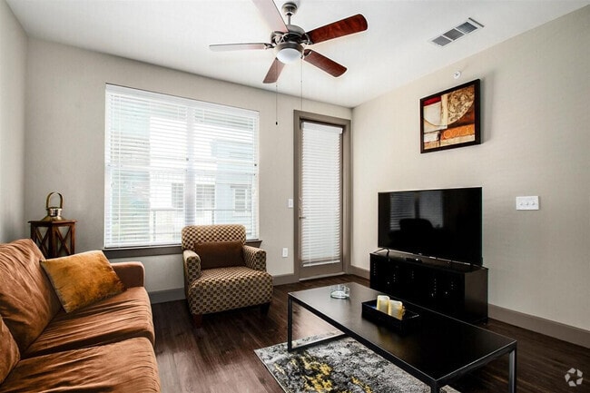 Building Photo - 15750 Spectrum Dr Rental