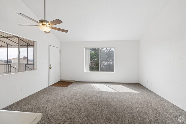 2BR, 1BA - 720SF - Living Room