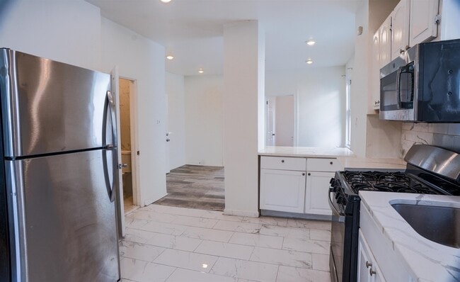 Photo - 13 Stevens Ave Unit 2