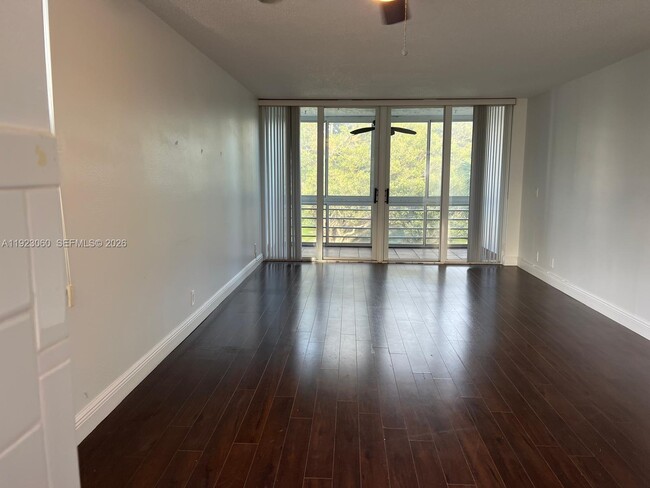 Photo - 9441 Evergreen Pl Unit 301