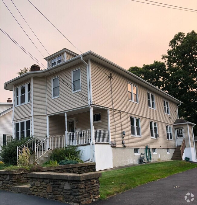 Building Photo - 258 Coburn Ave Unit 1 Rental