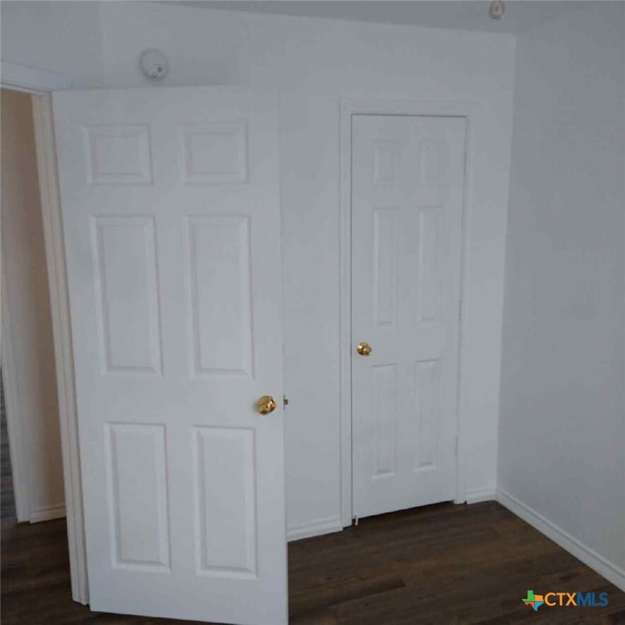 Photo - 105 Valley Cir