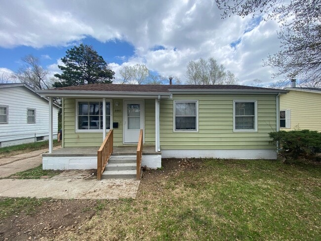 4BR 1 bath - 4BR 1 bath House