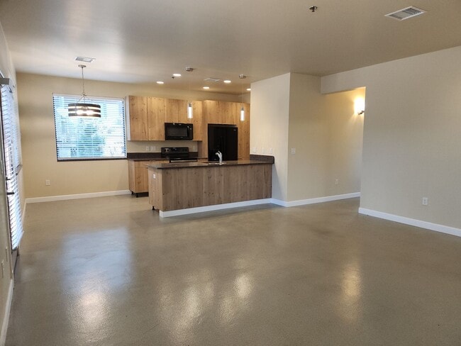 Photo - NEW Bison Cove E4 End Unit Now Available Unit E4