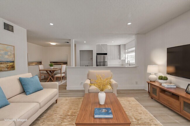 Photo - 1100 SW 4th Ave Unit 12c
