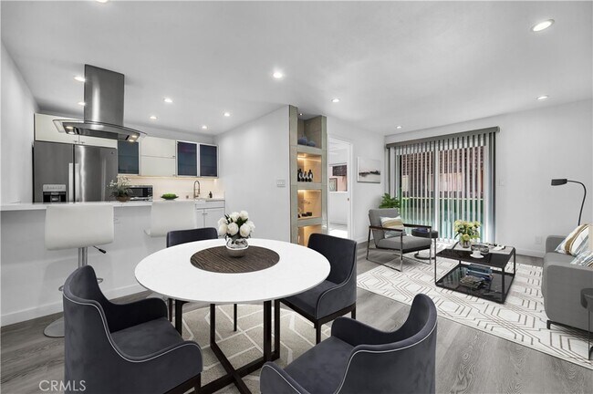 Photo - 5414 Newcastle Ave