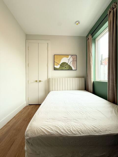 Photo - Nice room in a good neighborhood Unit 4B