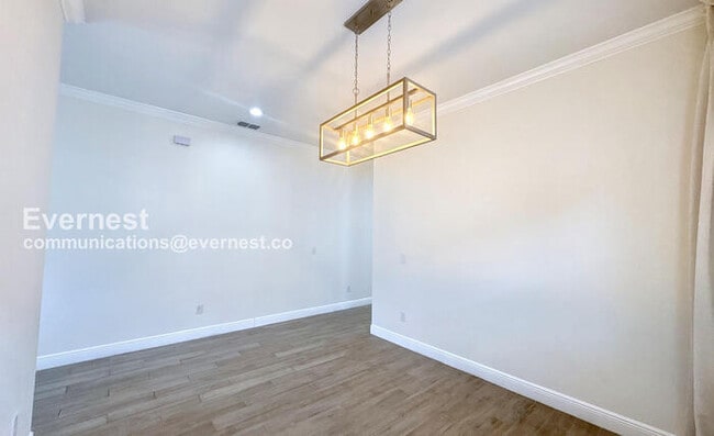 Photo - 2514 W Curtis St