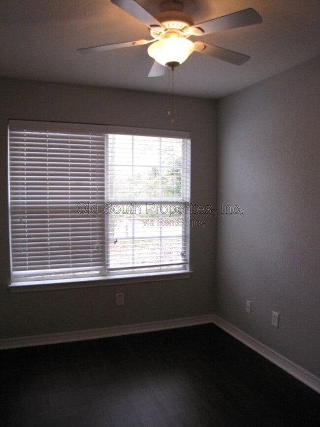 Photo - 8428 Walnut Ave