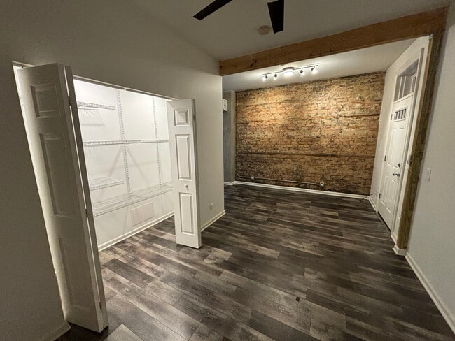 Building Photo - 2635 S Princeton Ave Unit 3R Rental