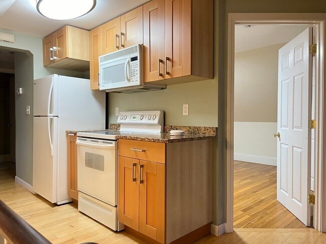 Photo - 20 Pearl St Apartment Unit 3